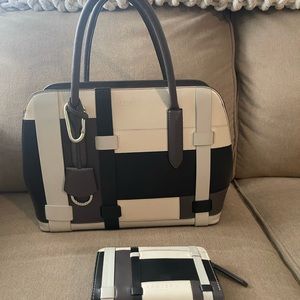 Radley London Purse with Matching small wallet/card holder.